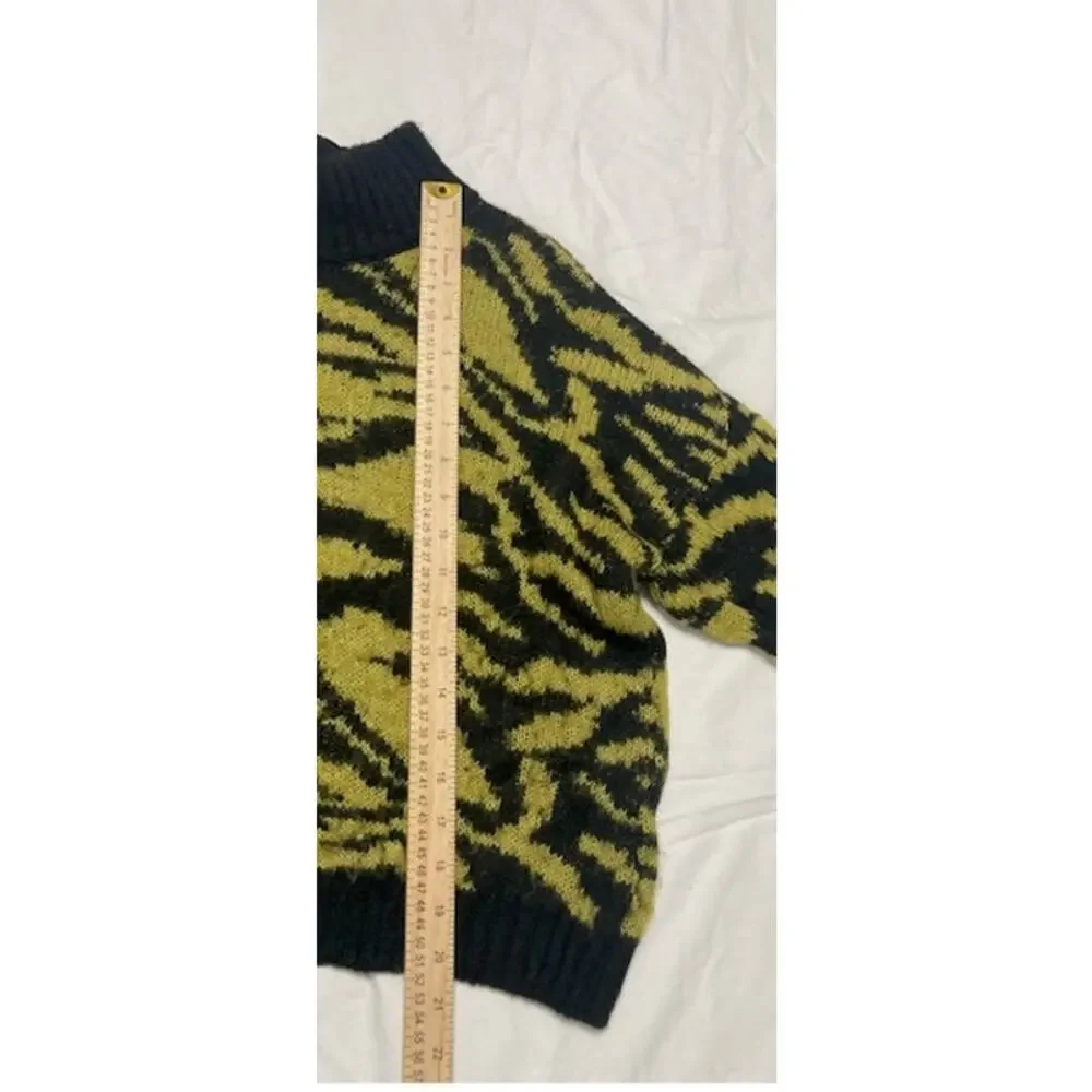 HaveONE Made in Italy Animal Print Sweater Women See Measurements